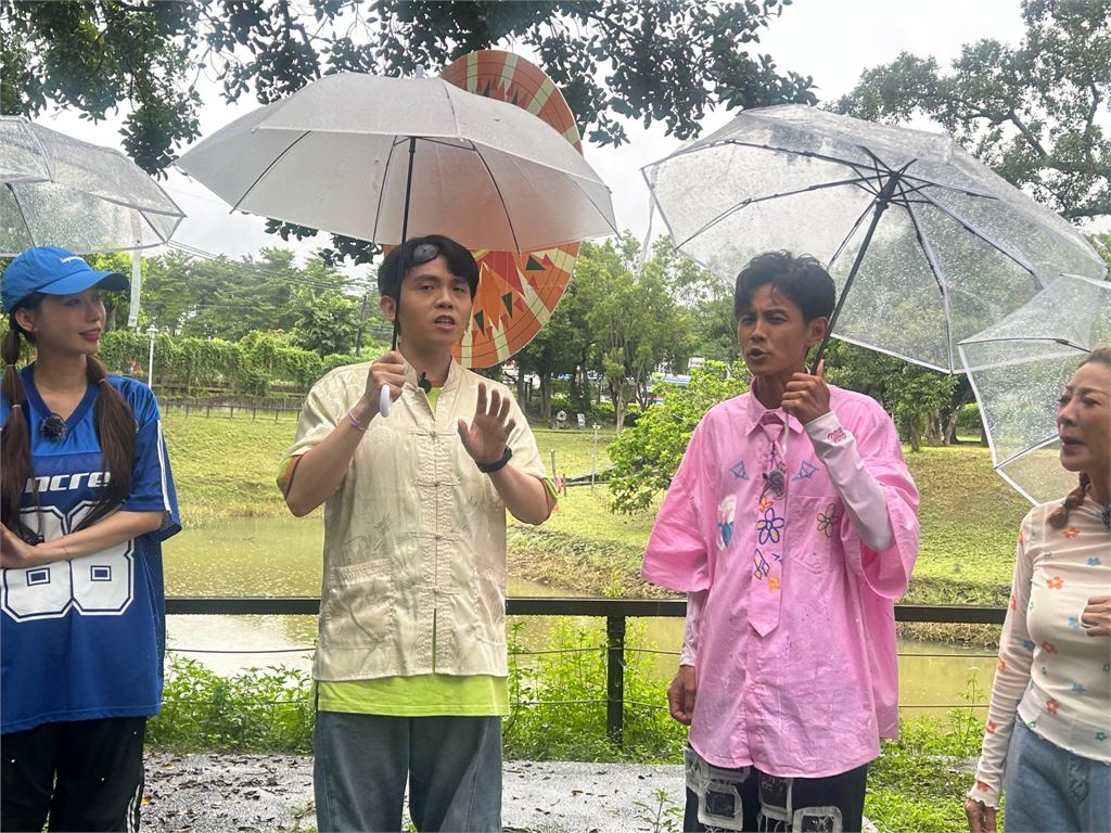 大來賓黃豪平使出渾身解數！扮「洪都拉斯演的葉教授」、戴兩層頭套扮許光漢搞笑