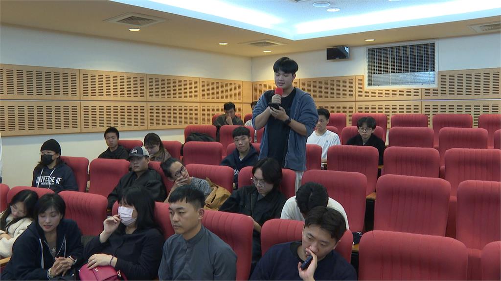 鄭麗文東吳演講槓學生　還嗆副教授「太沒大腦了吧」