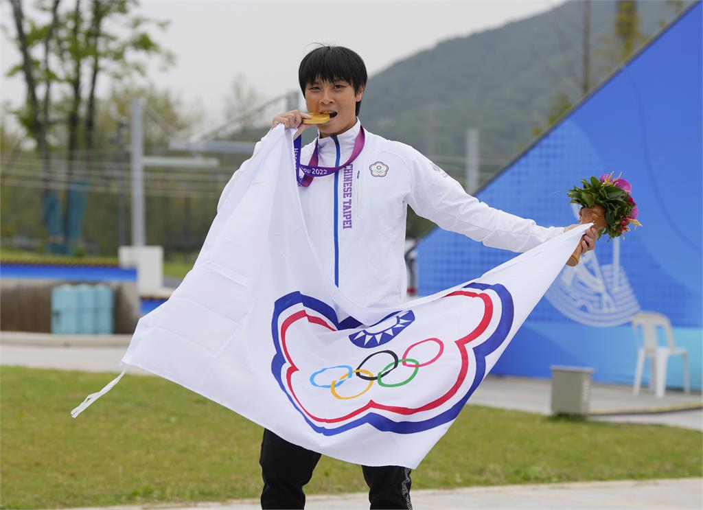 杭州亞運/太強啦!張筑涵激流輕艇「0罰秒首金入袋」連3屆都奪牌