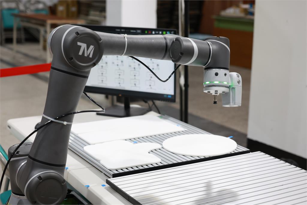 快新聞／高雄拚科技轉型　陳其邁：技職人才是產業升級的重要基石