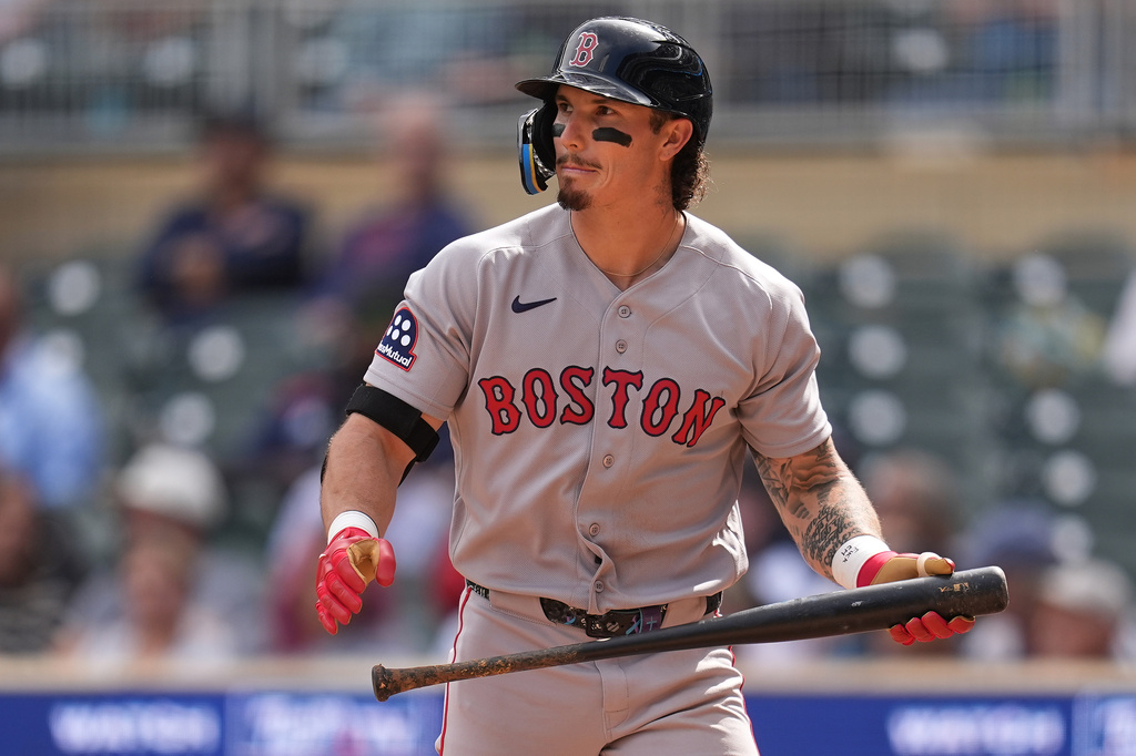 MLB(影)／不滿球迷要他「去自殺」！紅襪球星杜蘭「金杜蘭」比中指回應引發爭議