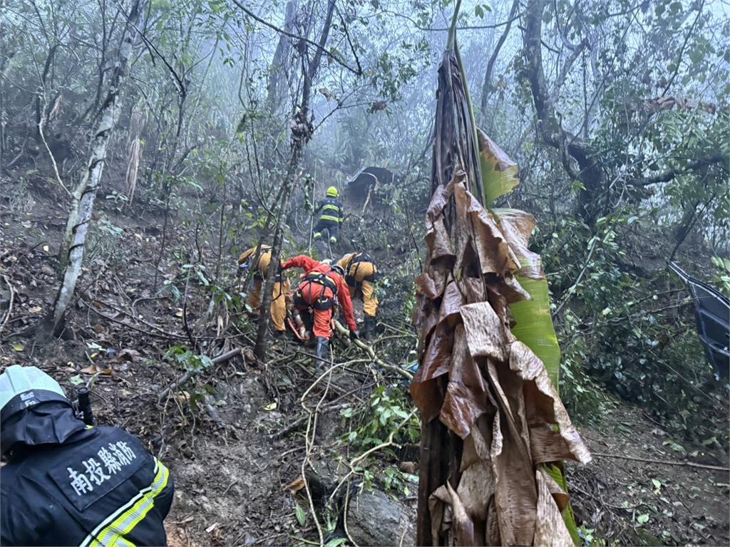 天雨路滑! 南投兄弟檔墜邊坡1死1傷 苗栗男巡山泉管路失足亡