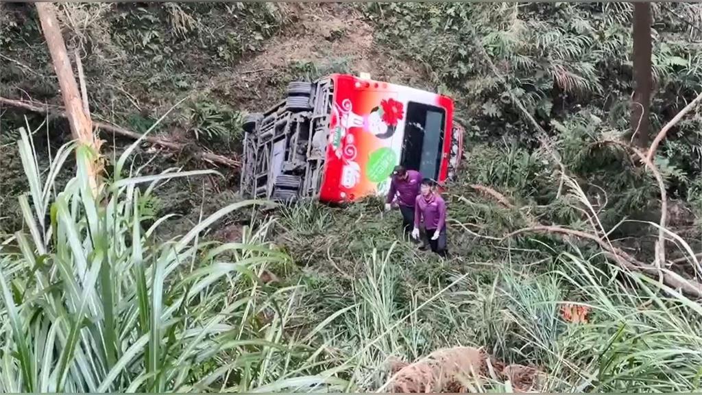 快新聞／南投杉林溪賞櫻遊園車墜谷1死7傷　名單一次看