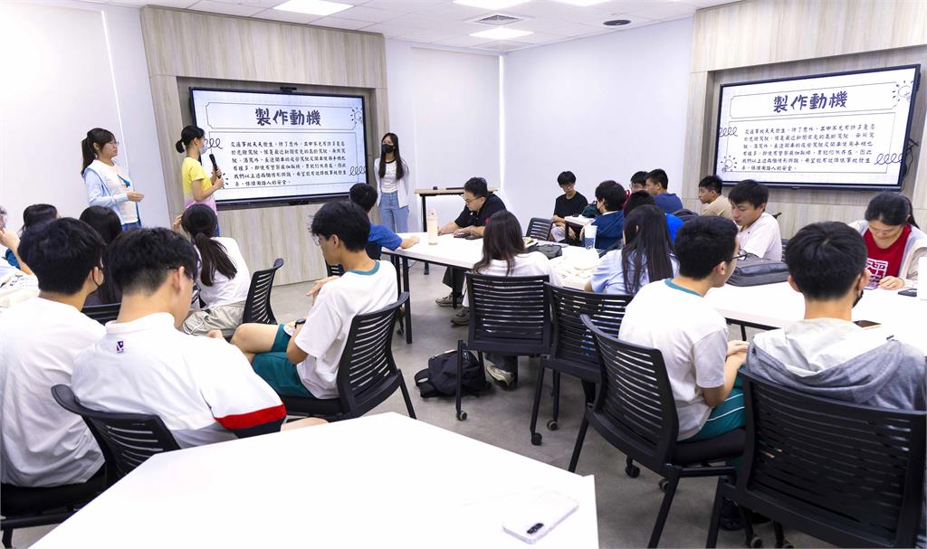 【淡江傳真】北市支持淡江AI黑客松 高中生3天挑戰實作成果驚豔