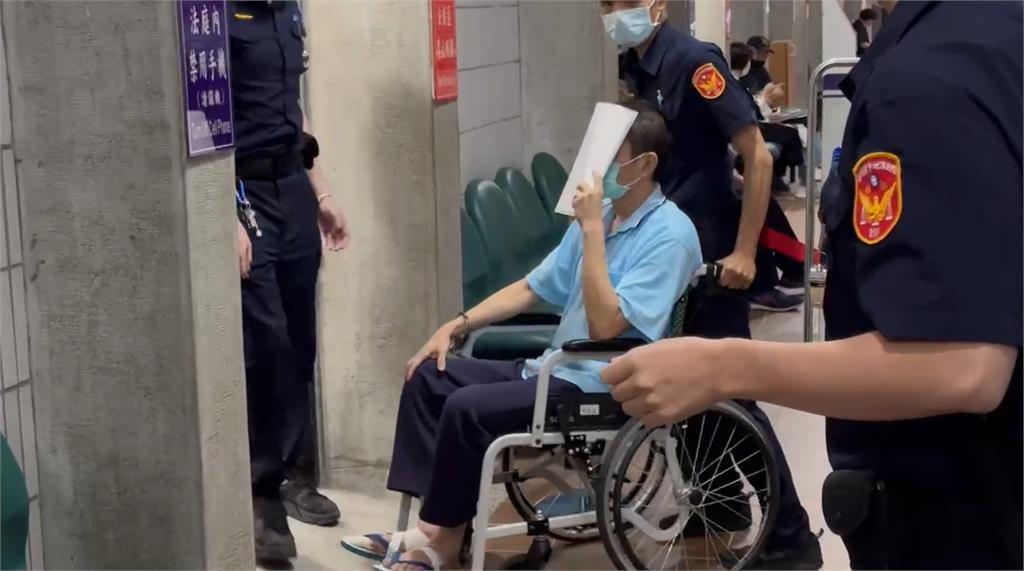 前警政監林明佐貪污坐輪椅開庭 竟嗆法官「邏輯有問題」