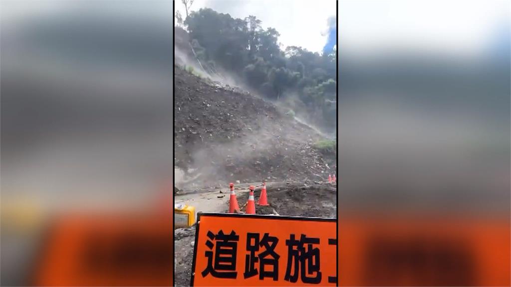 驚險！　投89線力行產業道路　機具進駐搶通又遇坍方