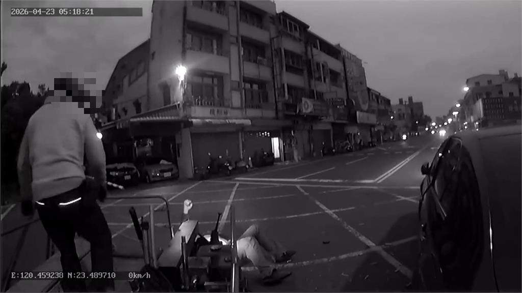 駕駛強行闖平交道　道班人員遭噴飛倒地