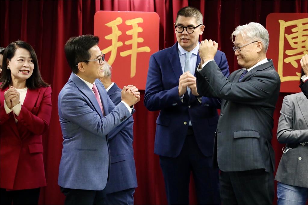 快新聞/連署剷藍委!19罷團今送件 朱立倫喊話賴清德:新的一年應以德服人