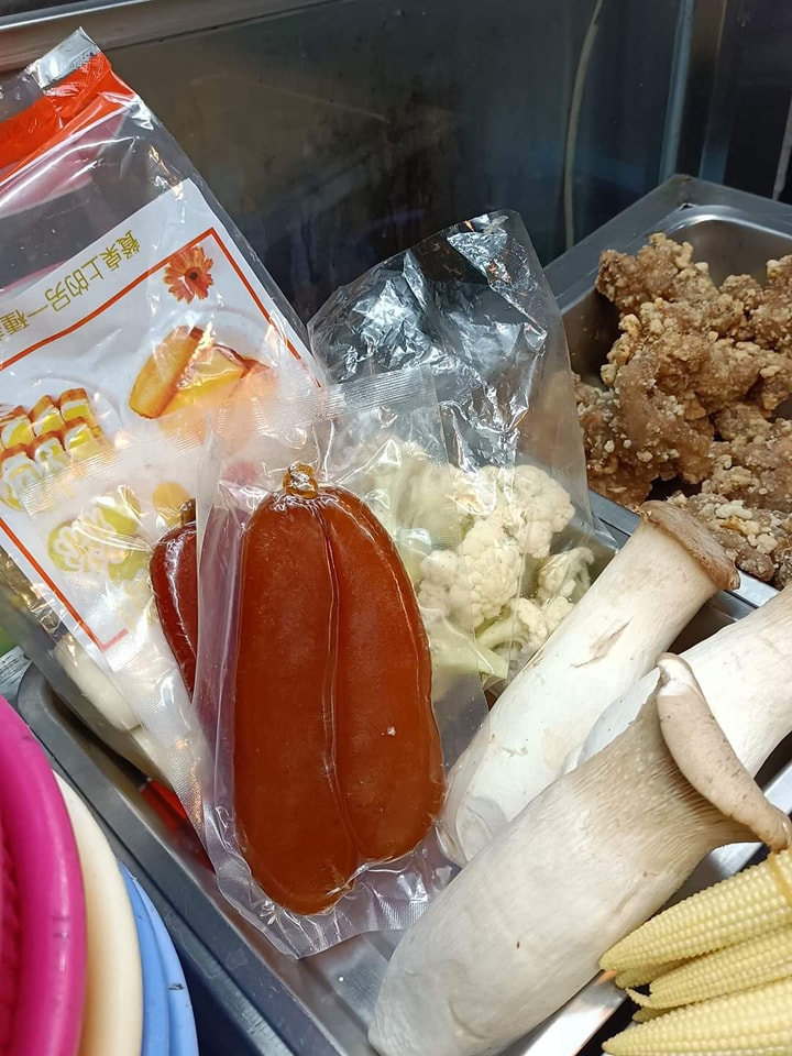 台南鹹酥雞攤驚見「超狂高級貨 」!網猛喊「奢侈好野人」老饕說話了