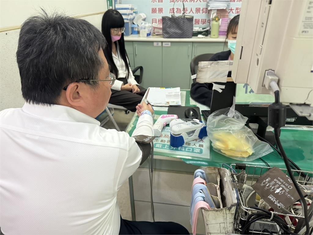 快新聞／黑道所為？矢板明夫台中遇險　男子出重拳「釀嘴唇破裂」