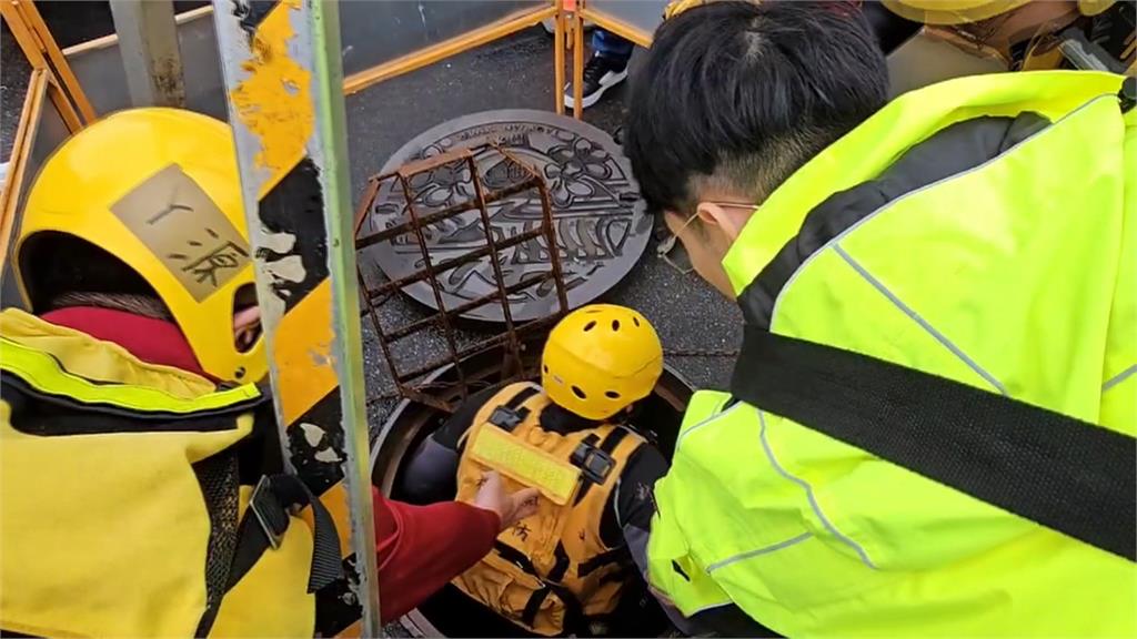 豪雨成災工人涵管內被沖走 消防人員全力搜救中