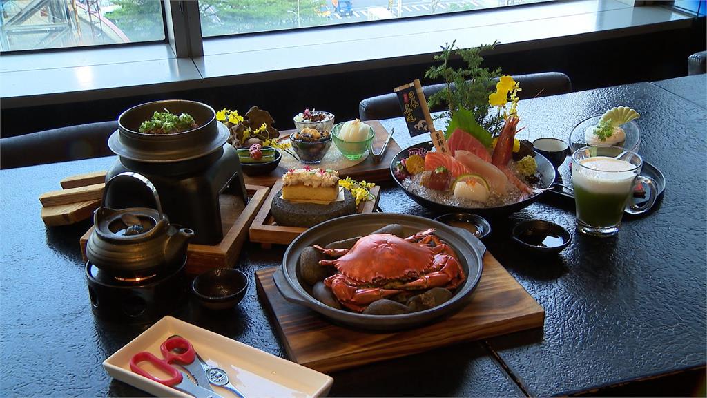 天氣轉涼吃蟹季節到 餐廳推「穿浴衣吃螃蟹」打折活動