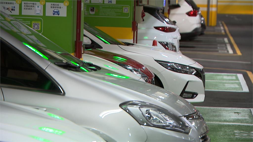 共享汽車也能租到豪華車款 業者換新車攬客