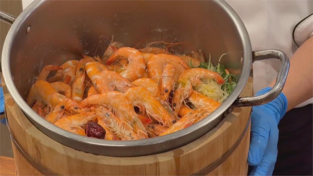 鹿港特色早點! 小丸子湯、豬血麵線 暖身又飽足