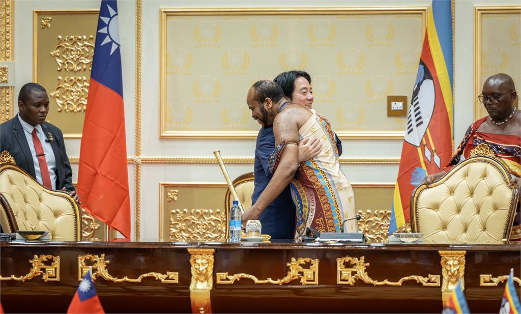 賴清德突破封鎖抵史瓦帝尼！賈永婕送「1台灣伴手禮」挺外交：自由民主走向世界