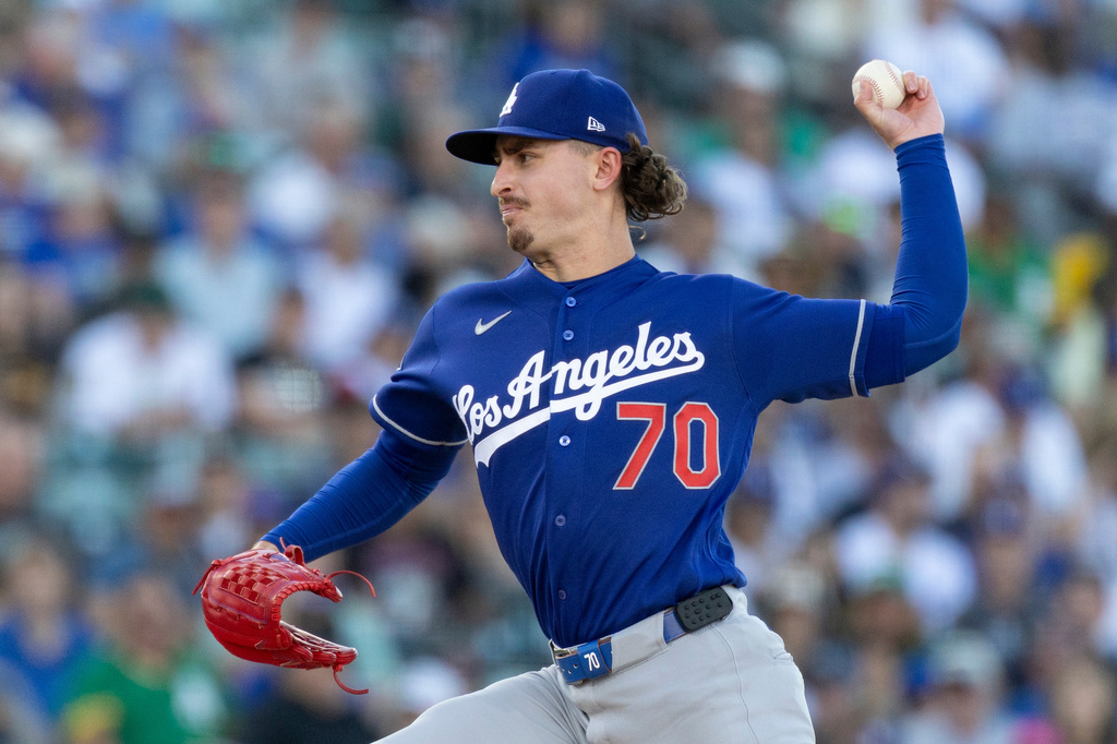 MLB(影)／世足熱潮蔓延道奇球場！墨西哥先破蛋！一球迷在本壘後方突然興奮大喊