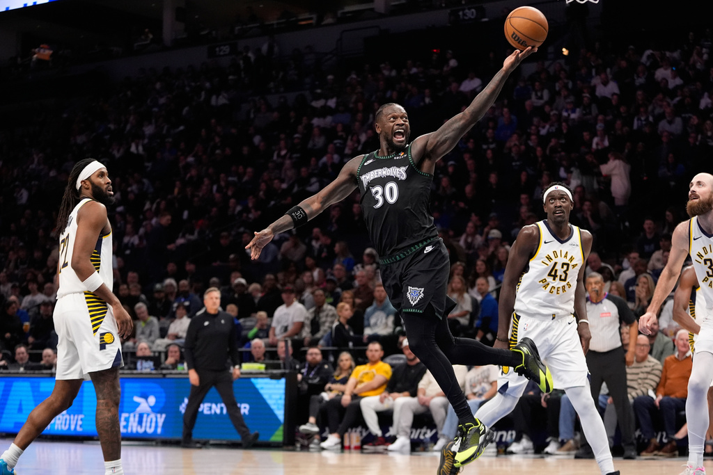 NBA(影)/「蟻人」因傷提前退場! 灰狼靠Randle挺身而出擊敗溜馬