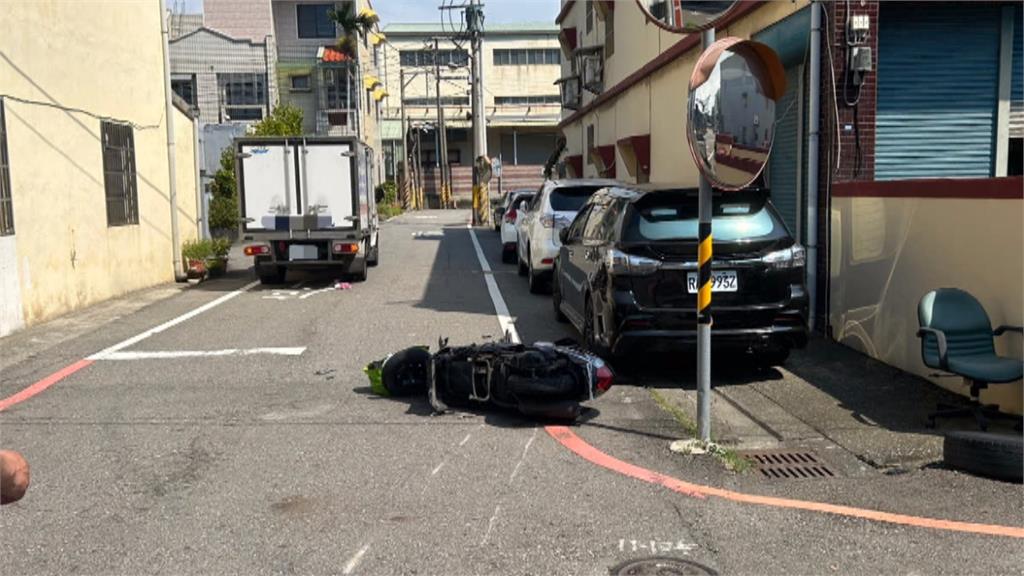 苗栗貨車、機車行經無號誌路口碰撞　女騎士頭部重創昏迷　進加護病房