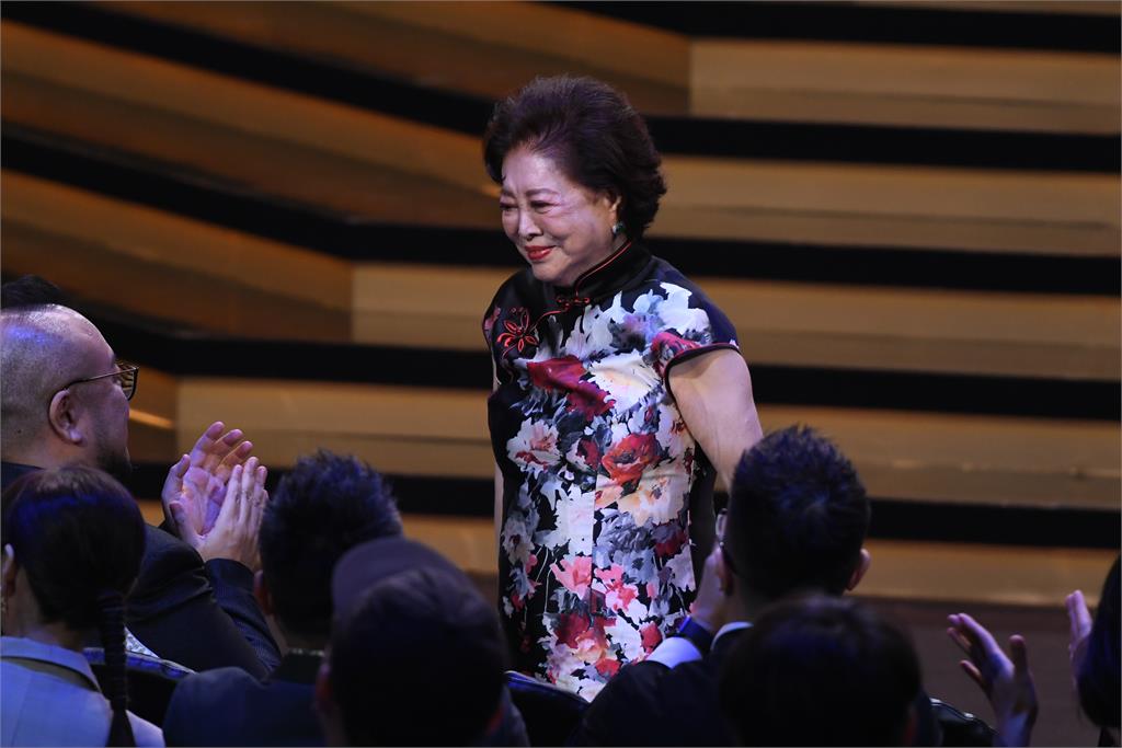 金鐘60/昔喊「坐輪椅也要演」 陳淑芳獲特別貢獻獎發豪語:再拚這2獎!