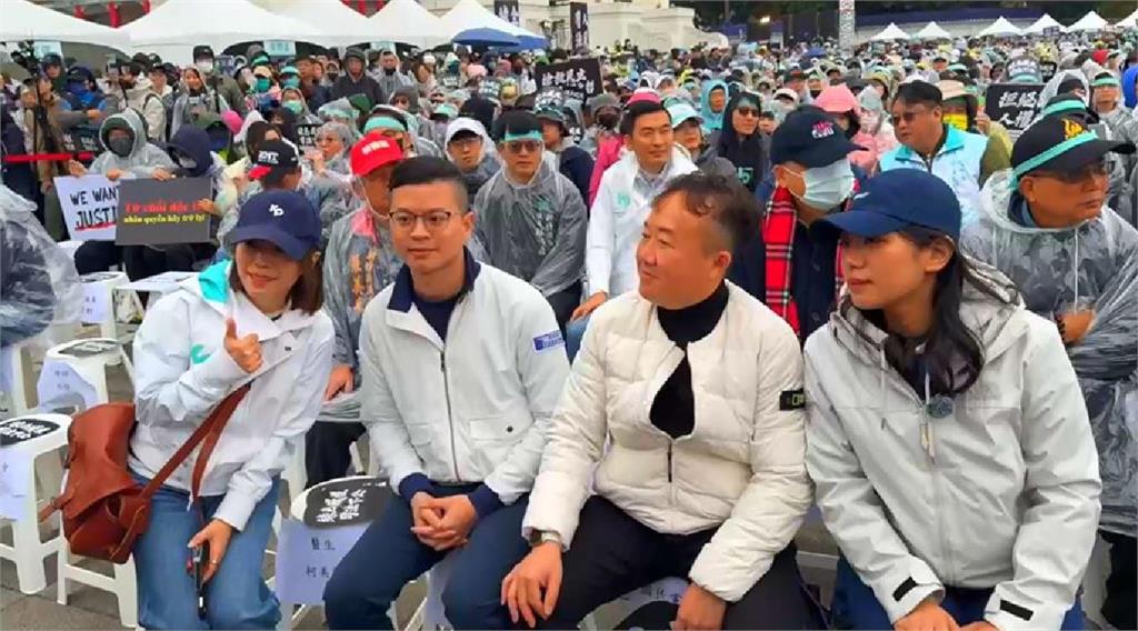 快新聞／藍白開戰了！凌濤槓柯文哲砲轟「母姊會」　徐千晴火大反擊