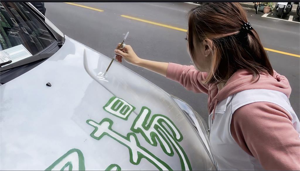 力拼初選 陳乃瑜力挺林子揚 陪同市場掃街