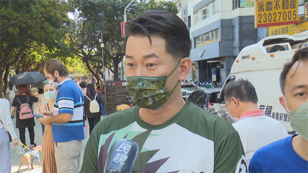 學生反戰連儂牆挺烏克蘭 陳柏惟也力挺