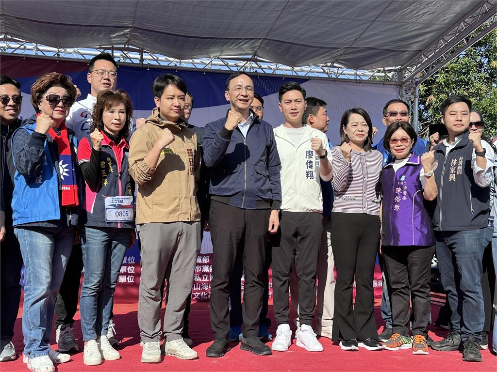 快新聞/藍5日排審停砍年金、台中3立委遭點名罷免 朱立倫回應了