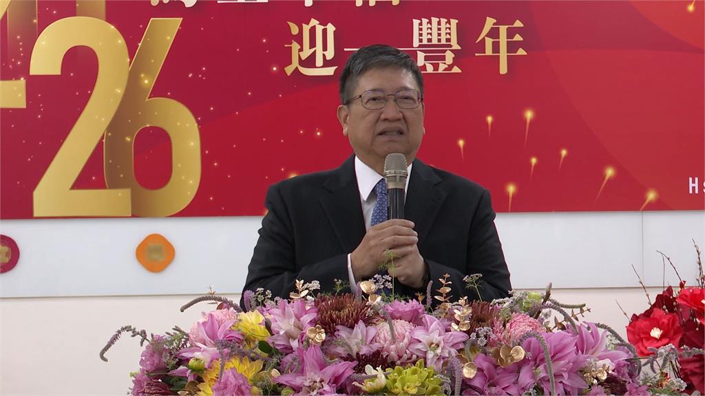 竹縣新春團拜冷冰冰 徐欣瑩、陳見賢同台「零互動」