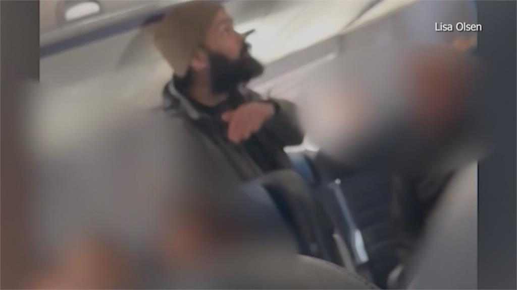 聯航飛往波士頓班機降落前出事 男突大喊「這句話」所有人嚇壞