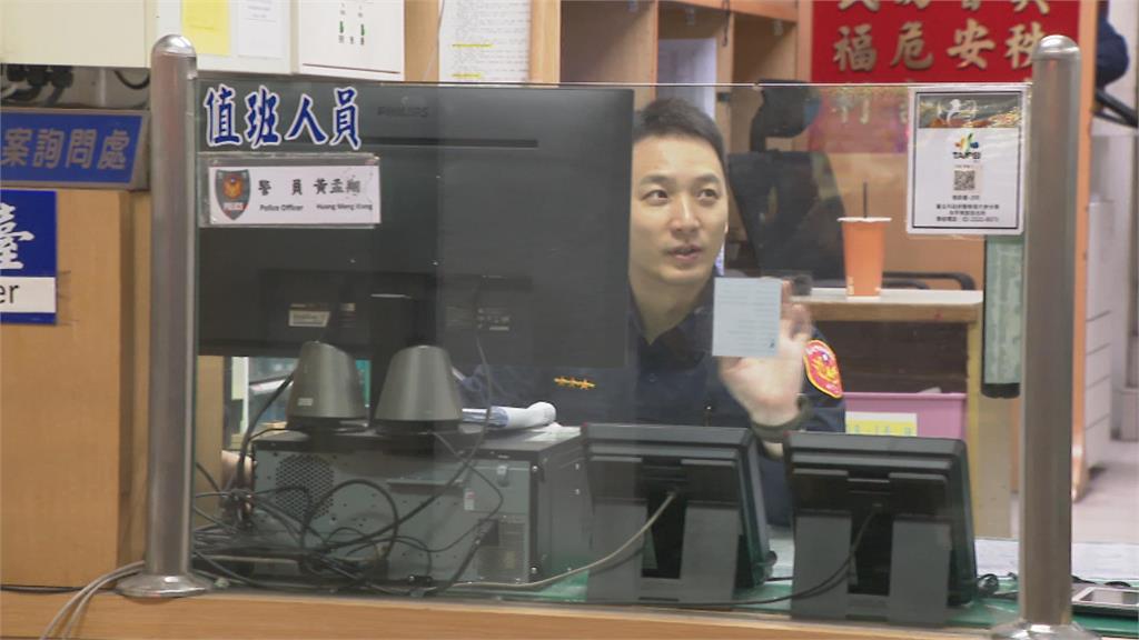 波麗士明星臉！　美女警激似張鈞甯、暖警撞臉蔣萬安