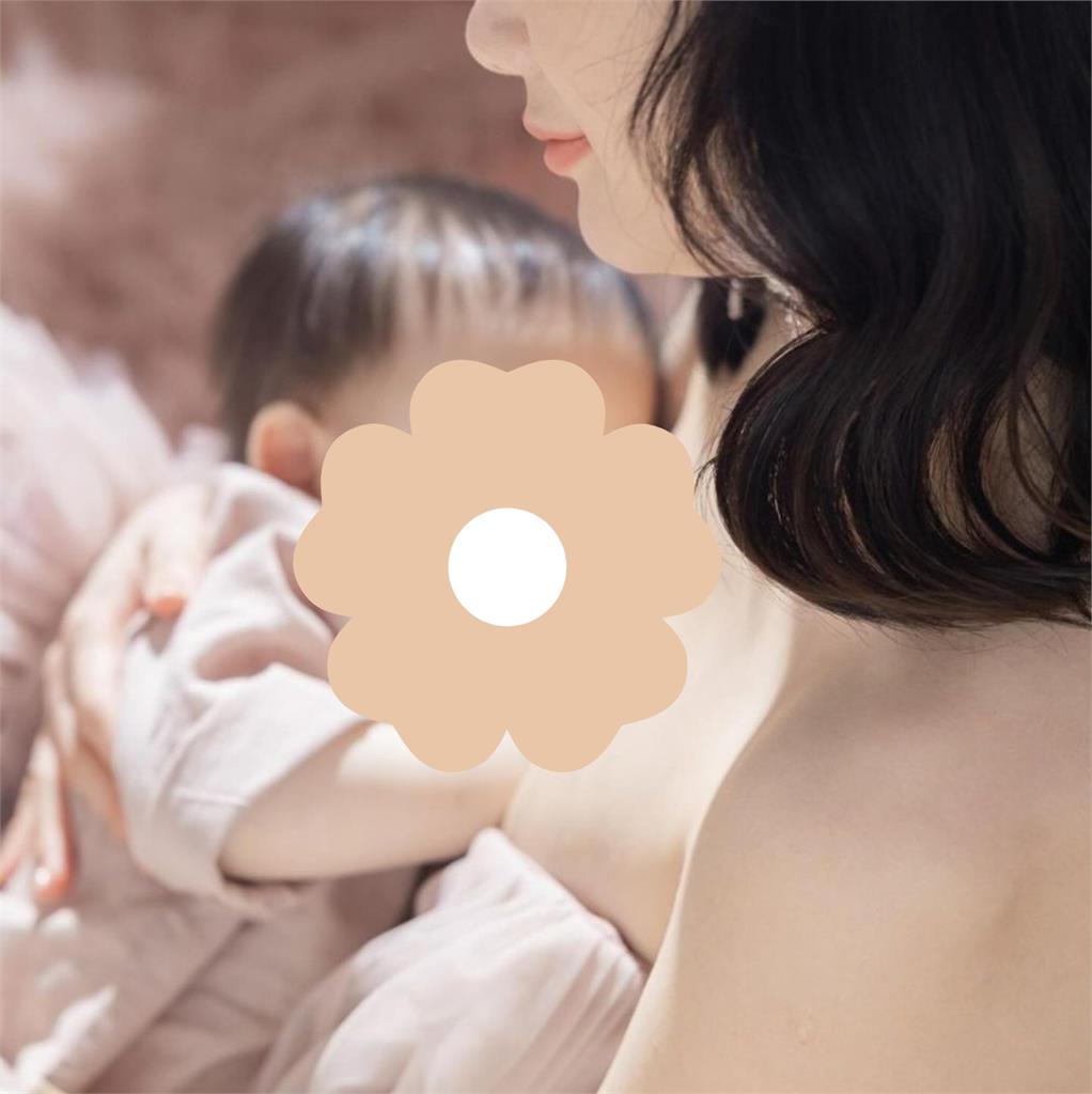 玉兔曬出「親餵哺乳照」母愛大爆量!7千粉震撼下跪:太美的畫面
