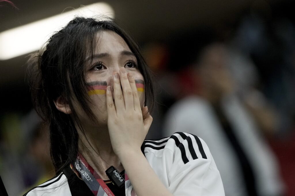 勝負兩樣情　日本球迷狂歡讚武士精神 德國粉絲黯然檢討認敗