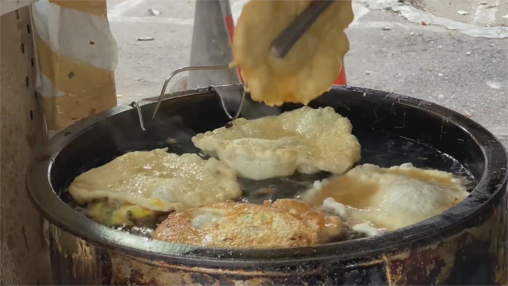 台灣趴趴走／ 街頭爆漿美味料理 超夯小吃炸彈蔥油餅