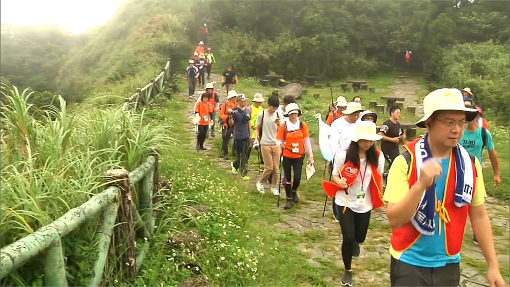 生日掃街被問「市長生日巧合」　沈伯洋許願：第3個不能說