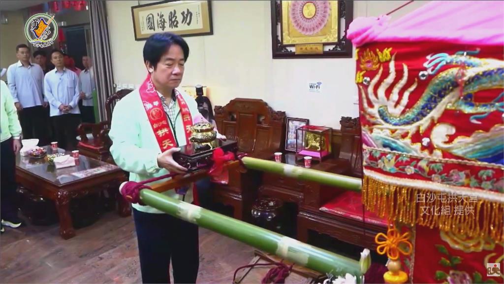 快新聞／白沙屯媽祖進香爆衝突！1男1女互飆粗口還推人　「香燈腳」全看傻