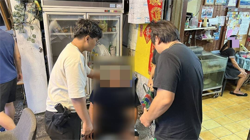 快新聞/丹娜絲風災後民眾急修屋頂卻遇詐 警方火速逮捕騙徒