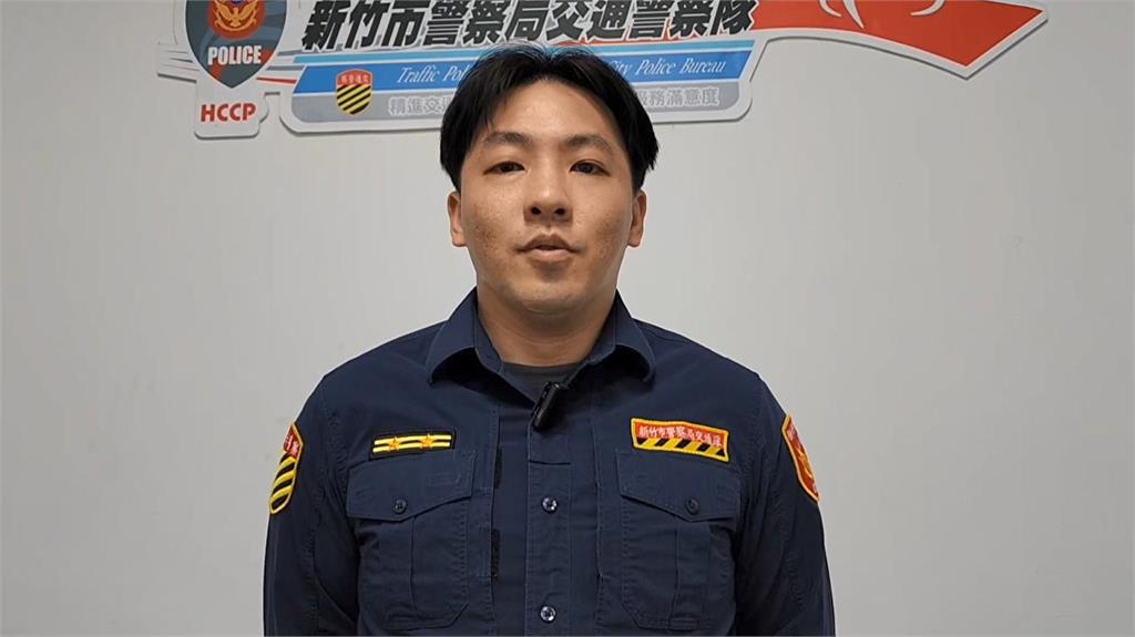 快新聞/