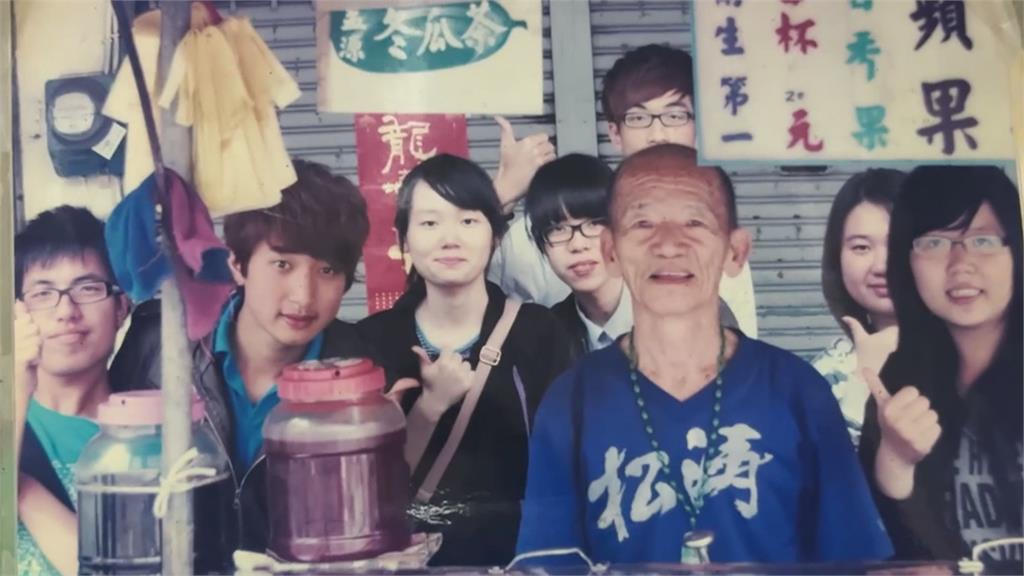 想喝什麼口味現點現調! 嘉義古早汽水攤第三代老闆堅守