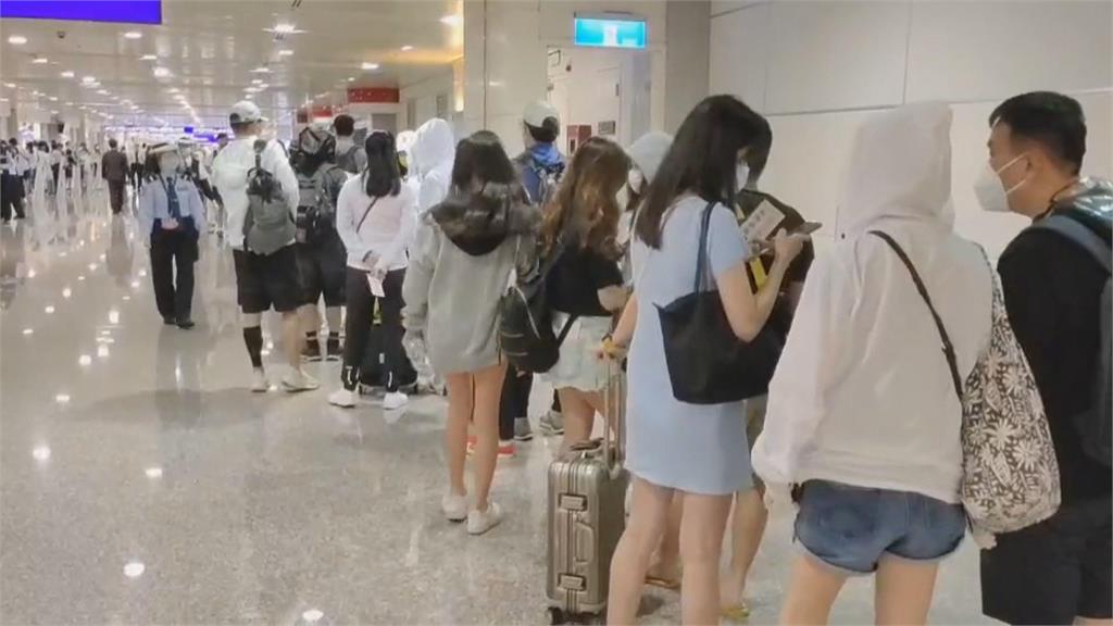 帛琉泡泡首批130人回國 團員幾乎全接種BNT