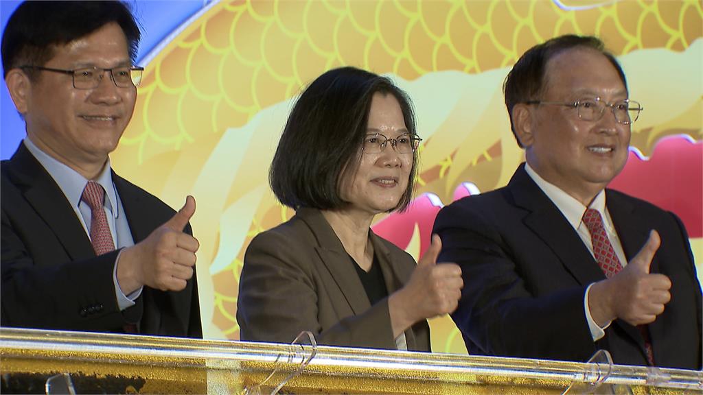 出席新春團拜活動 蔡總統讚中小企業是台灣穩定基石