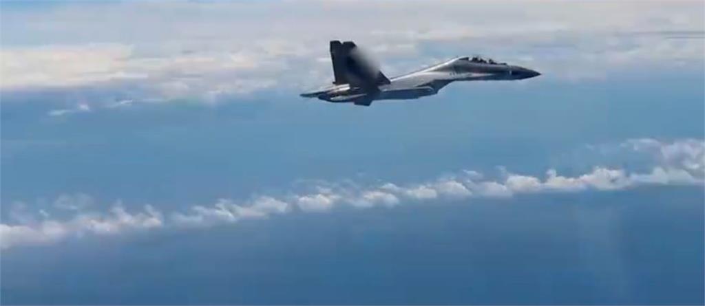快新聞/中國圍台軍演戰機升空畫面曝光! 解放軍大喊:隨時準備戰鬥