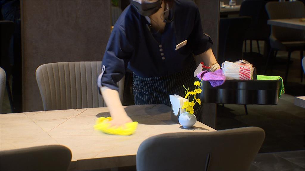零用錢每月500元…女高中生想買包「求輕鬆工作」!1條件網看傻:做夢吧