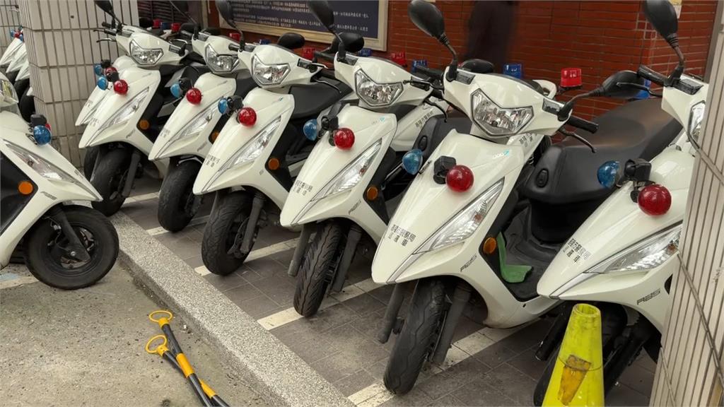 霸凌? 不滿基層不洗機車 所長"舔手指抹機車"教洗車