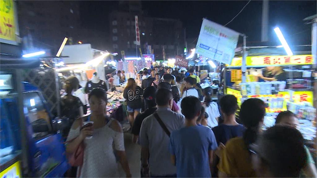 彰化精誠夜市連３週遭竊　女賊抱走零錢箱得手１．８萬