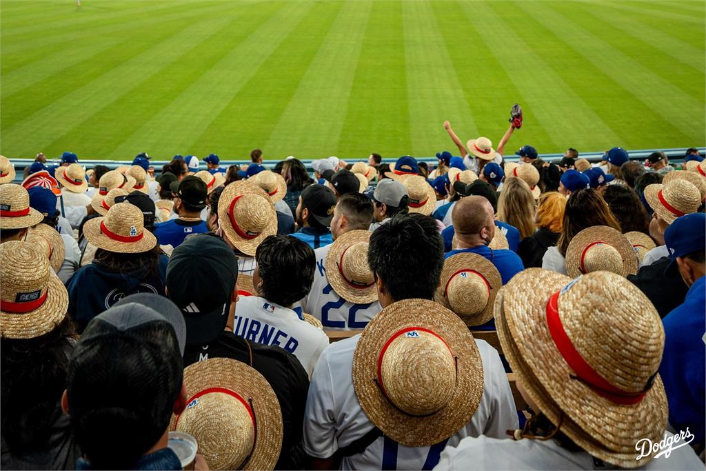 MLB(影)/大谷新偶像?限動突發「魯夫橡皮強投公仔」羨煞御宅:一定很開心