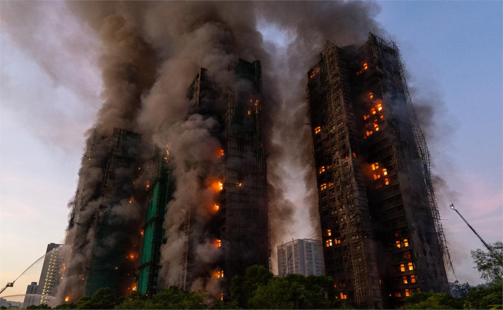 香港大火／宏福苑惡火「37歲消防員」殉職！官方FB「換黑白照」網鼻酸致敬