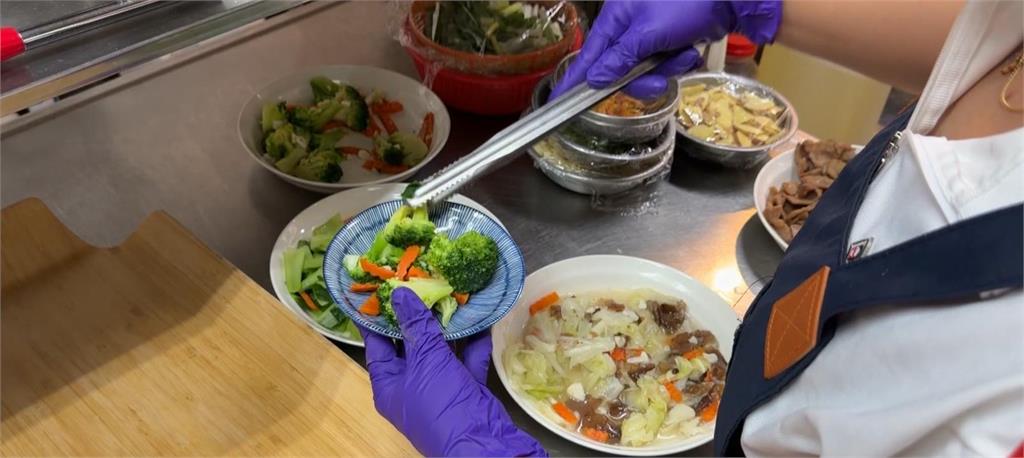在地美食／南投東埔溫泉泡湯吃美食好療癒　放山雞多汁肉Q彈
