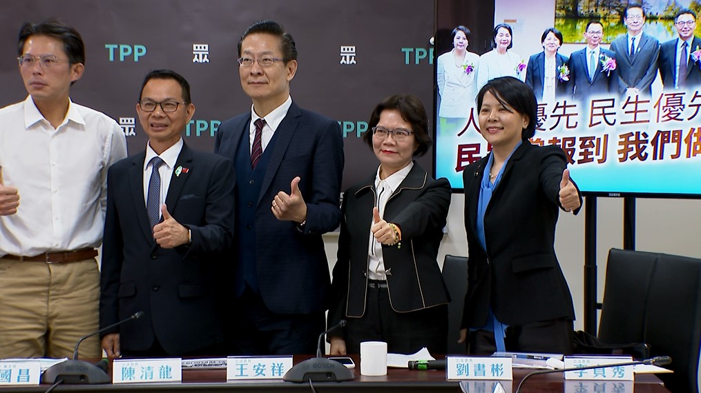 中配立委李貞秀放棄中國籍卡關　邱垂正：阻擾的是中共政府