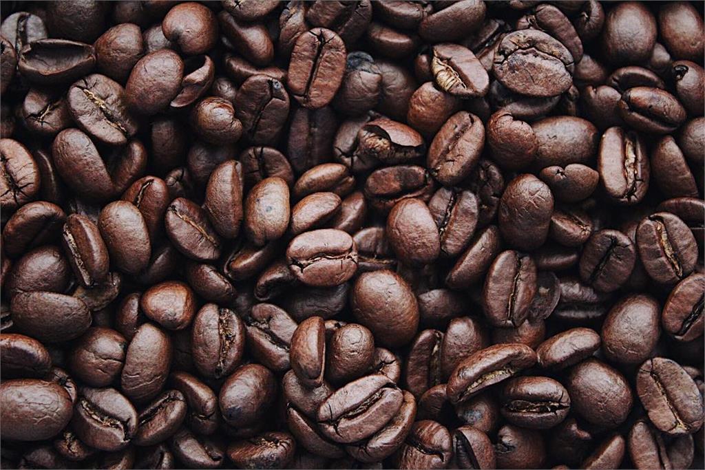 亞洲人多喝咖啡身體更健康！韓研究：一天喝5杯「死亡風險」降低28%