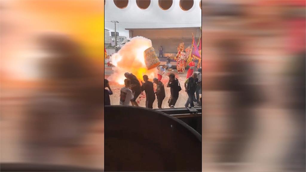 屏東福德宮炮竹炸傷轎班　8人燒燙傷「2人二度燒傷」